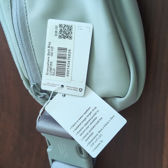Lululemon Athletica Everywhere Belt Bag - Picture 5 of 6